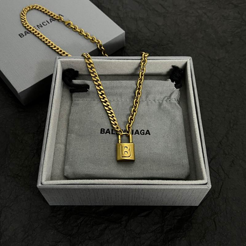 Balenciaga necklace 01lyr14 (1)